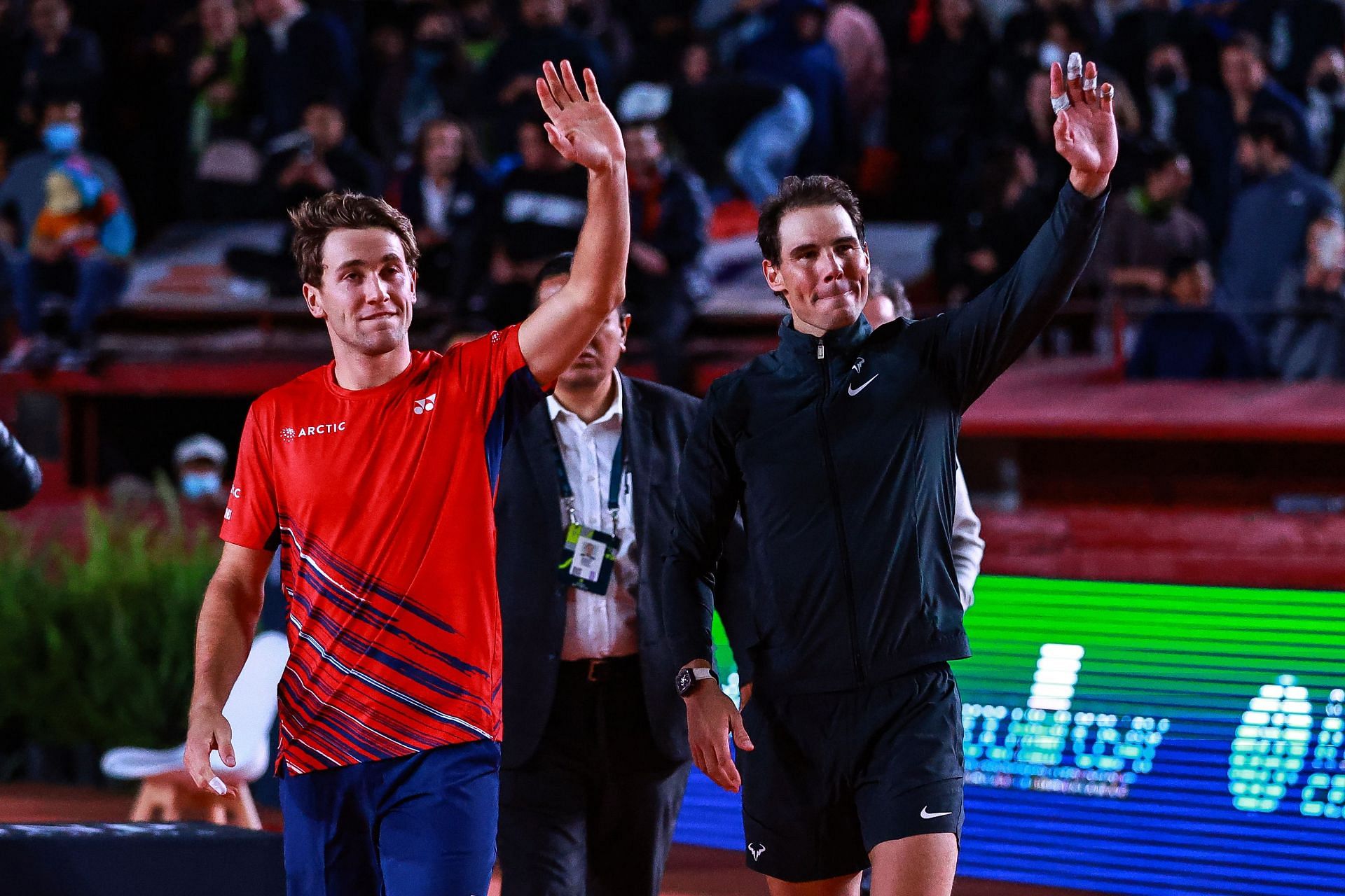 Casper Ruud (L) and Rafael Nadal