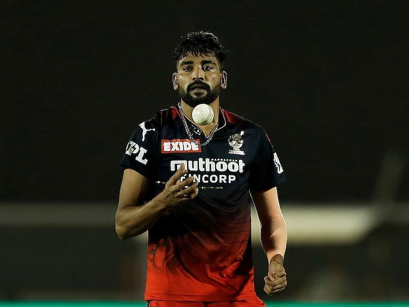 f2tnq3l_mohammed-siraj-rcb-bcciipl_625x300_14_May_22.jpg (806&times;605)