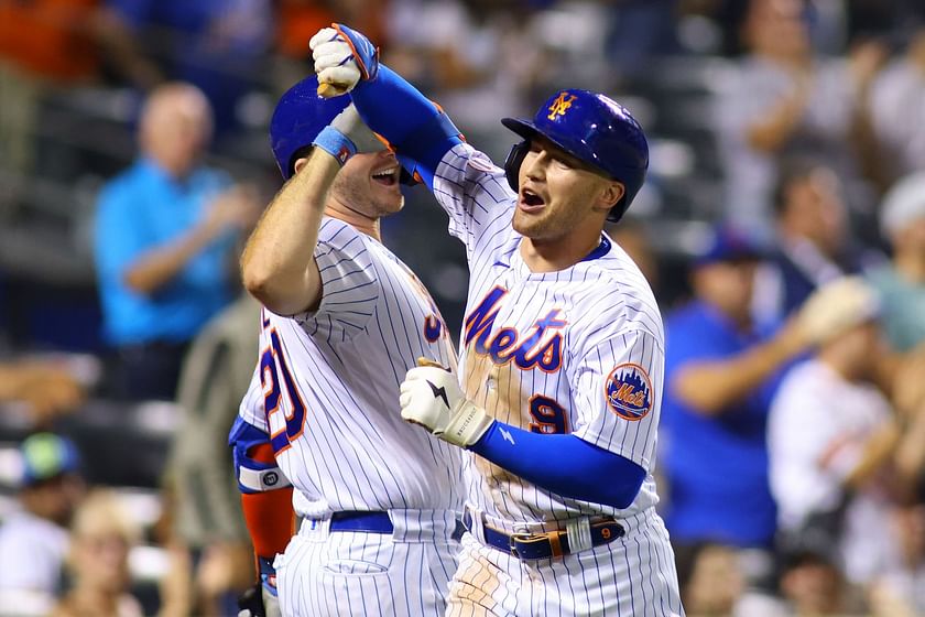 Photo: Brandon Nimmo Signs His New $2.1 Million Deal - Metsmerized Online