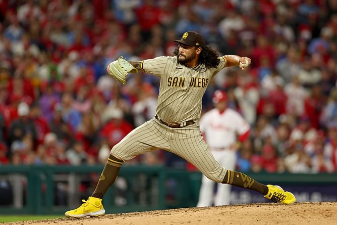 MLB Insider on the Giants signing LHP Sean Manaea - "His arrival dampens the reunion with Carlos Rodon"