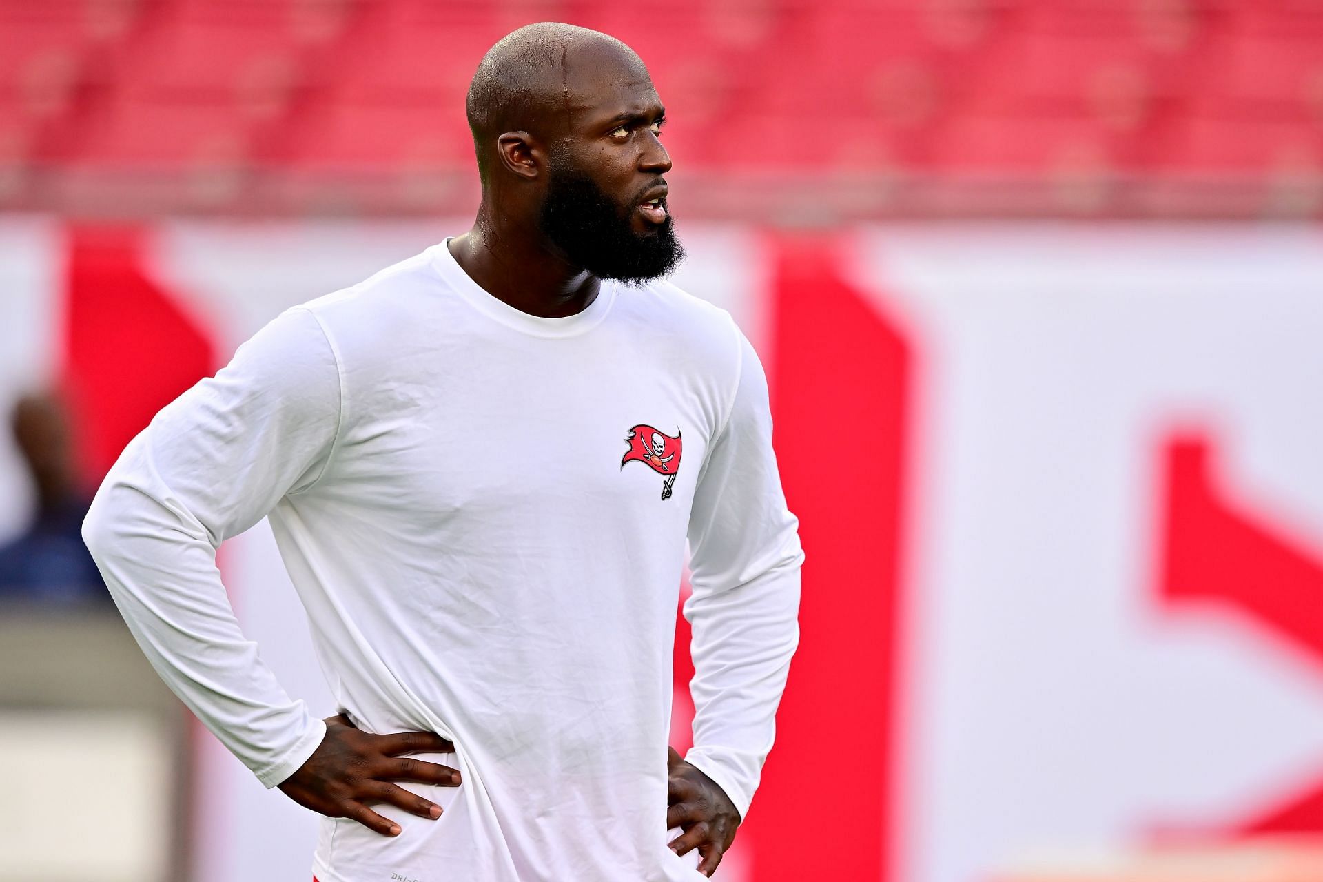Is Leonard Fournette playing tonight against Saints? Buccaneers RB injury update