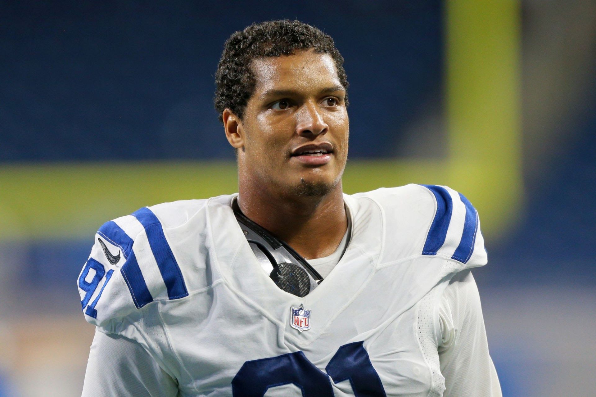 Isaac Rochell Stats, News and Video - DE