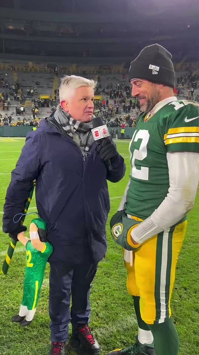 Why did Aaron Rodgers receive a piñata after Packers defeated Rams