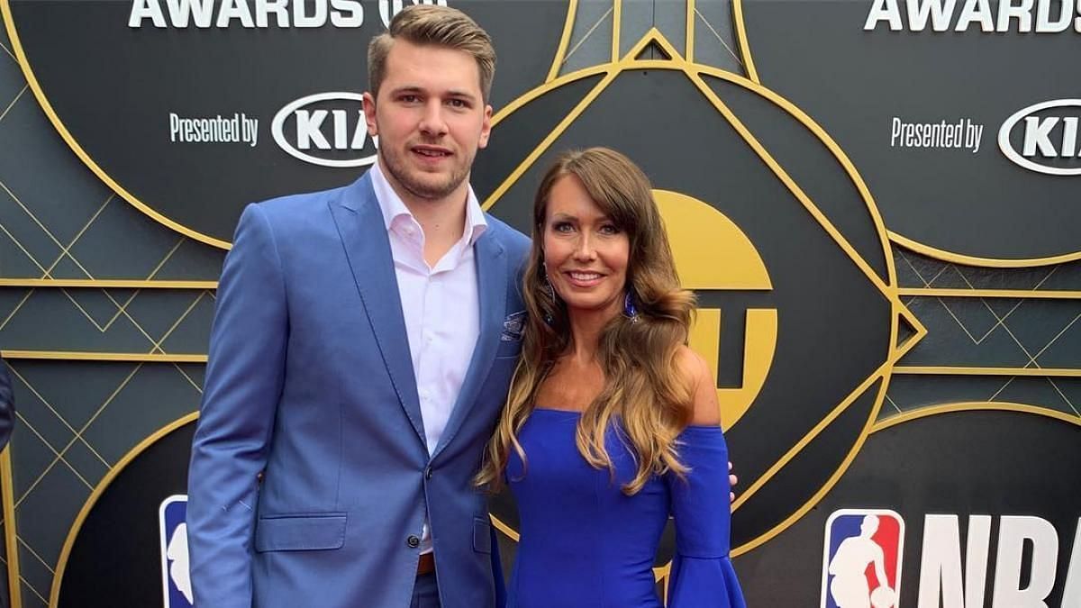 Foto di Luka Dončić  & il suo  madre  Mirjam Poterbin