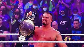 Wrestling world erupts as Bron Breakker retains his title