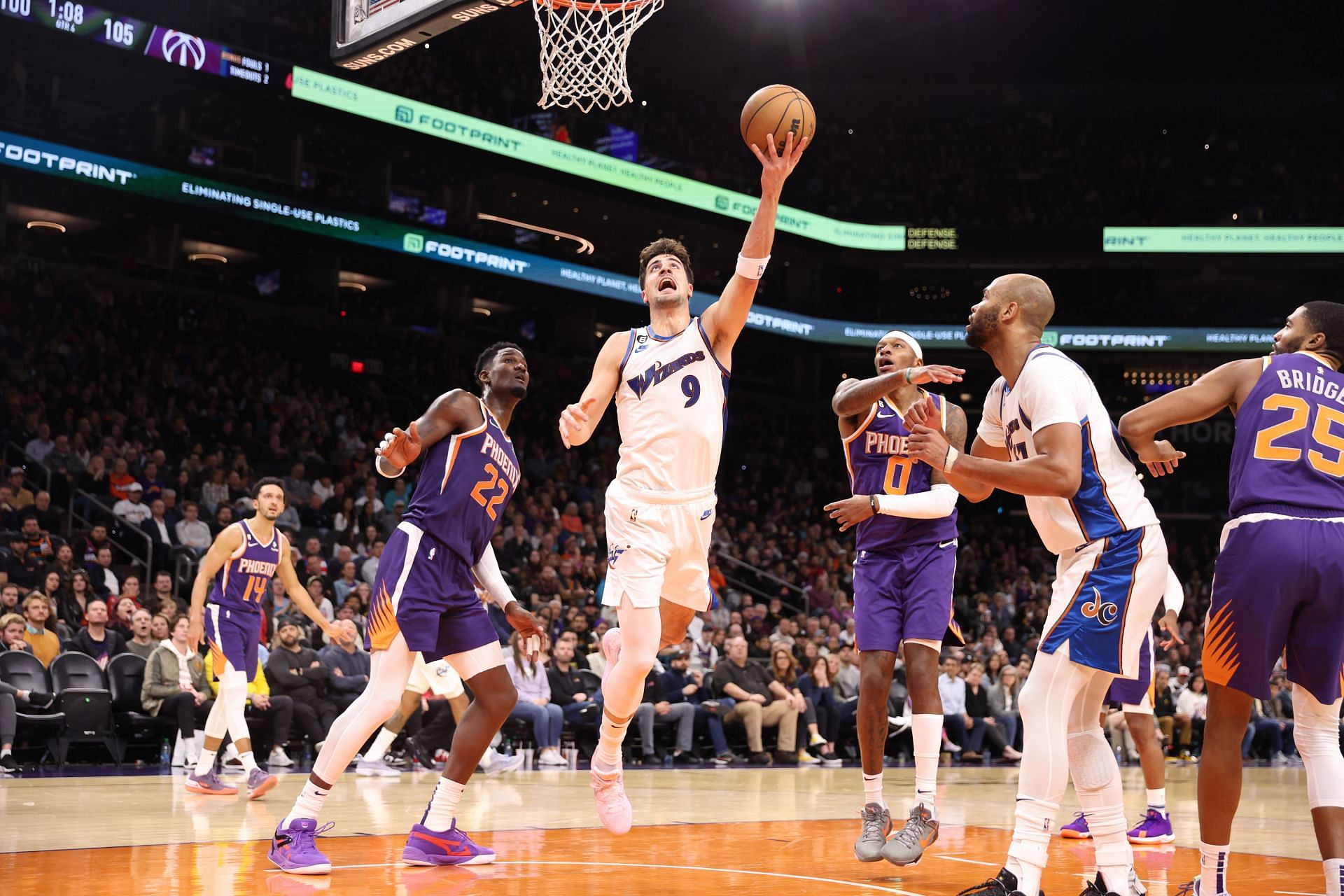 Washington Wizards v Phoenix Suns