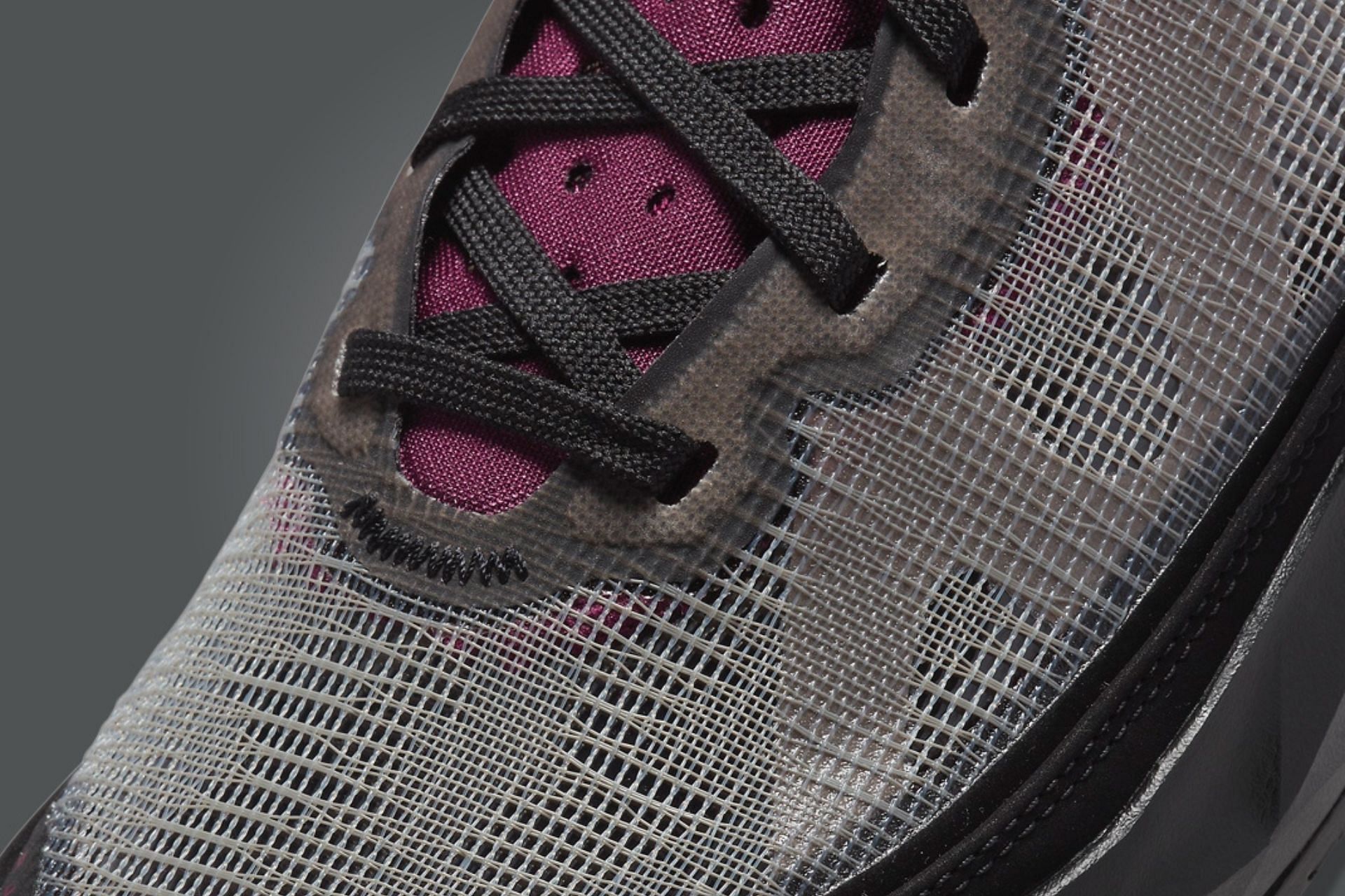 Take a closer look at the Lenoweave uppers of the shoes (Image via Nike)