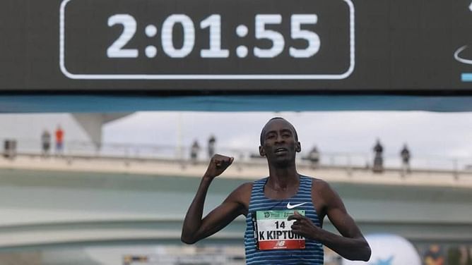 Kenya’s Kelvin Kiptum becomes quickest marathon debutant in history