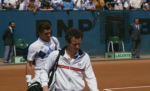 John McEnroe (left) and Ivan Lendl at the men's singles final of the Tournoi de Roland-Garros\