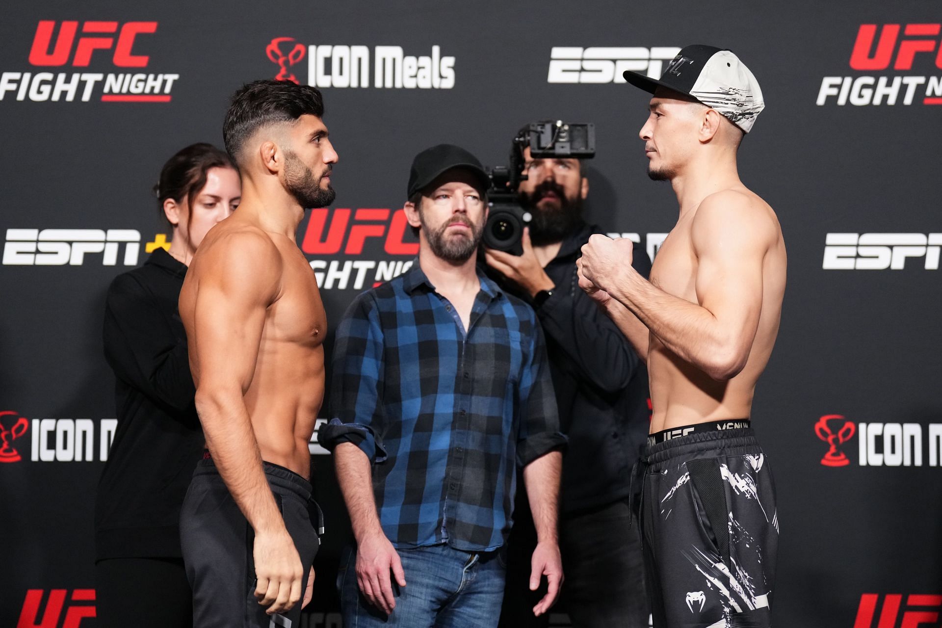 UFC Fight Night: Cannonier v Strickland Weigh-in