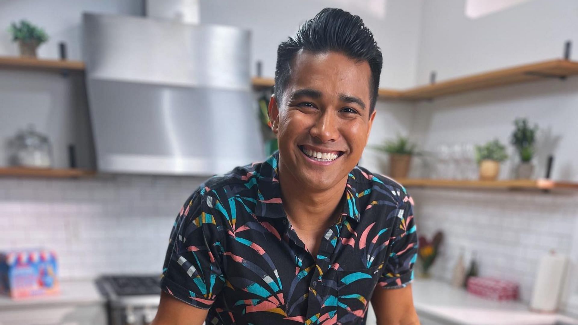 Chef Jordan Andino is the host of Netflix&rsquo;s Cook at all Costs