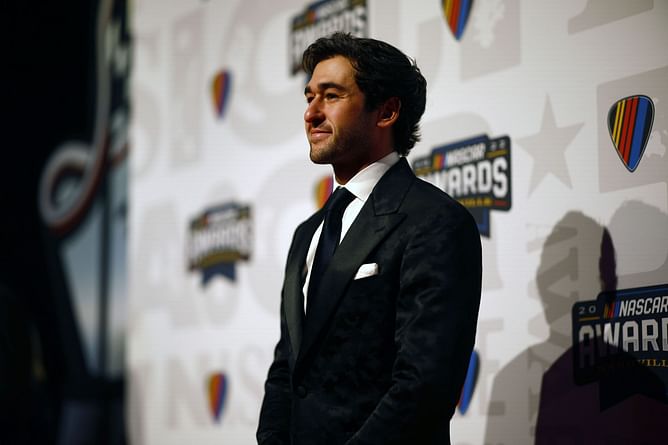 "Not the trophy he was looking for" - Fans share mixed reactions to Chase Elliott winning the 2022 NMPA Most Popular Driver award