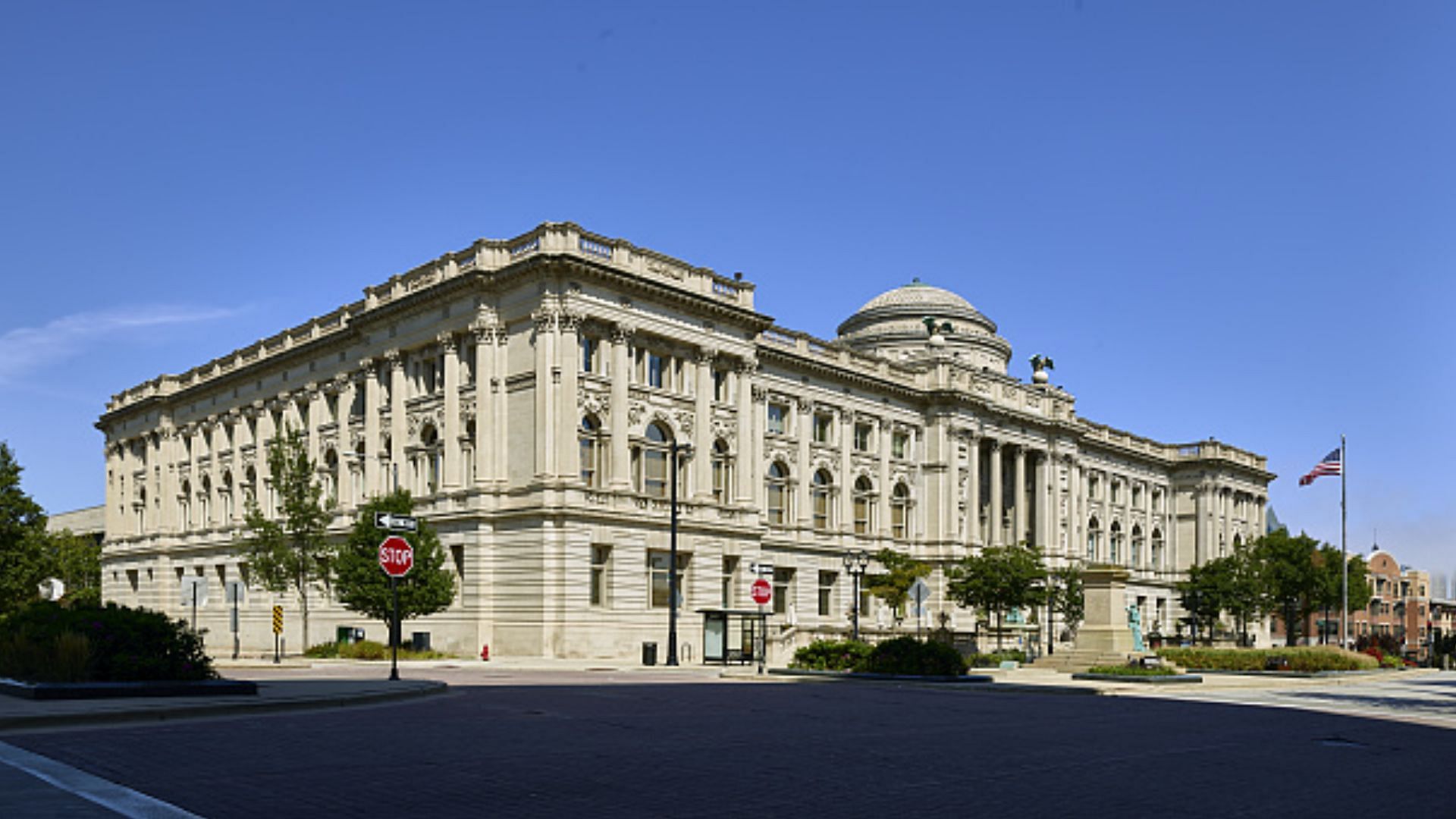 The beautiful library building (Image via Getty/Carol M. Highsmith)