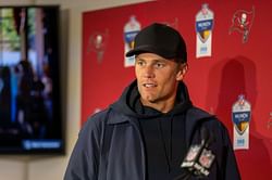 Is the Buccaneers’ season taking a toll on Tom Brady? Gray stubble in clear view during new Buccaneers post