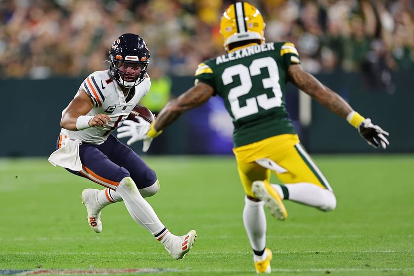 Green Bay Packers at Chicago Bears: Game predictions, picks, odds