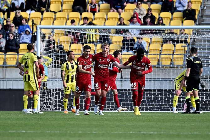 Wellington Phoenix vs Adelaide United Prediction and Betting Tips | December 17, 2022