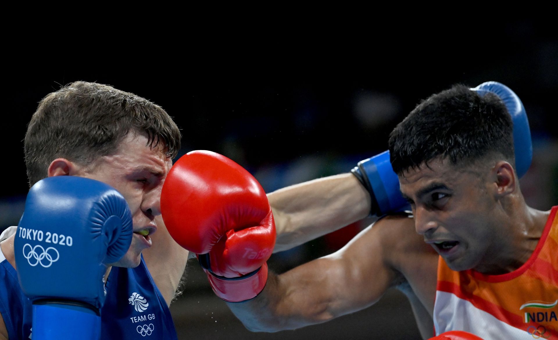 Easy win for Olympian Manish Kaushik on opening day of the sixth elite men’s national boxing championship