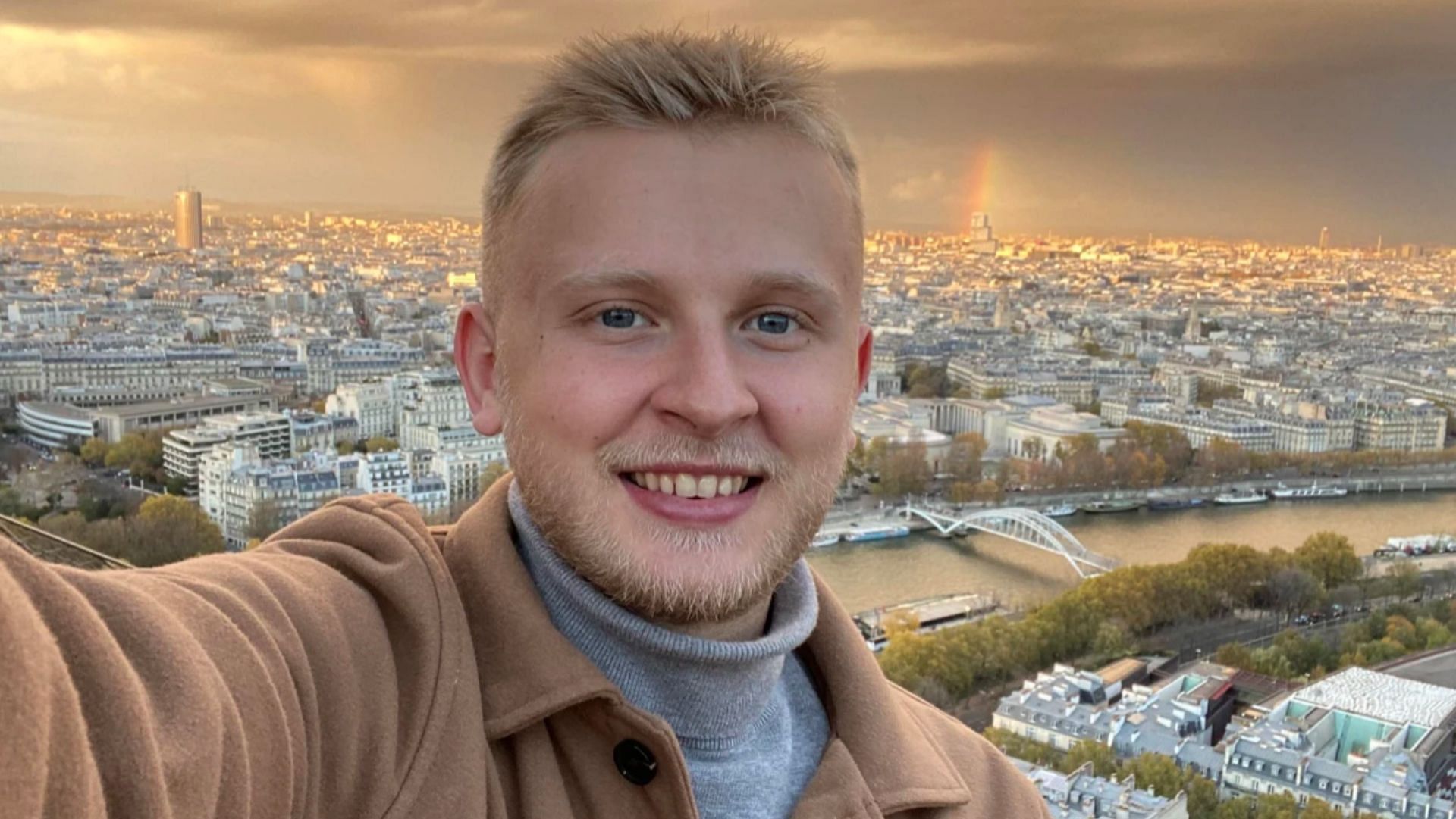 22-year-old Kenny Deland goes missing while studying in France. Parents launch a website to plead for help. (Image via Facebook/Ken Deland)