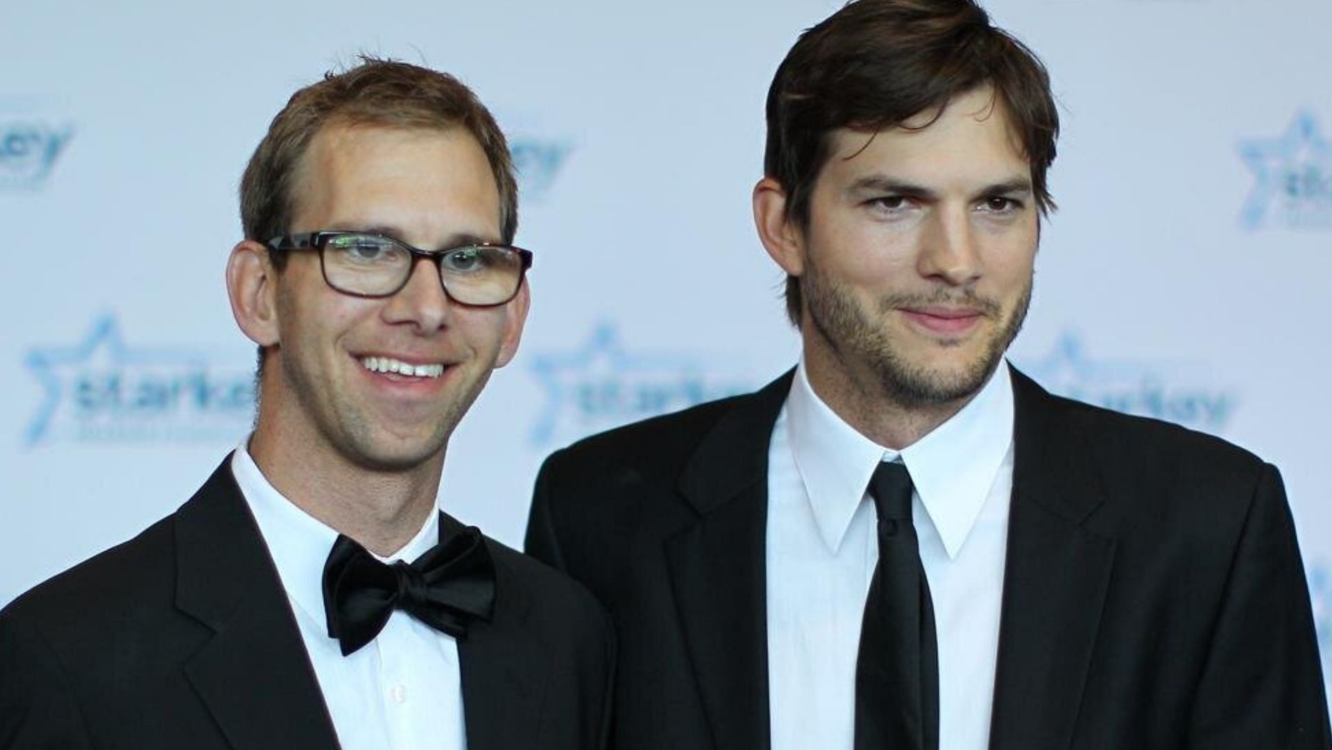 Ashton Kutcher has a twin named Michael. (Image via Adam Bettcher/Getty)