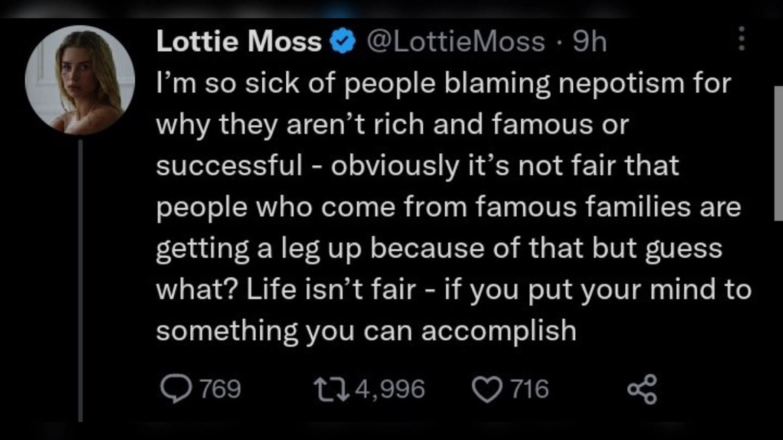 Screenshot of Lottie Moss&#039; tweet. (@ModelsFacts/Twitter)