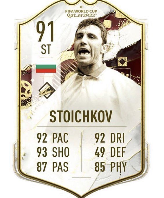 Hristo Stoichkov Signed 2022-23 Panini Immaculate Card - CharityStars