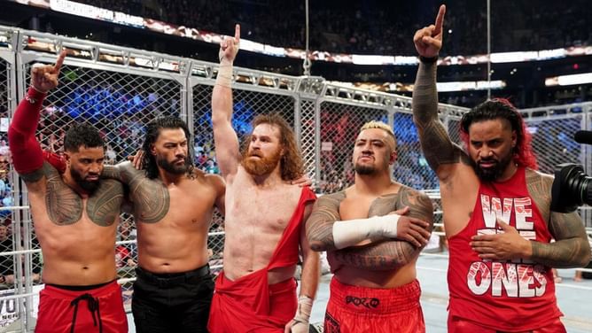 Why did Roman Reigns choose a different attire from The Bloodline at Survivor Series?