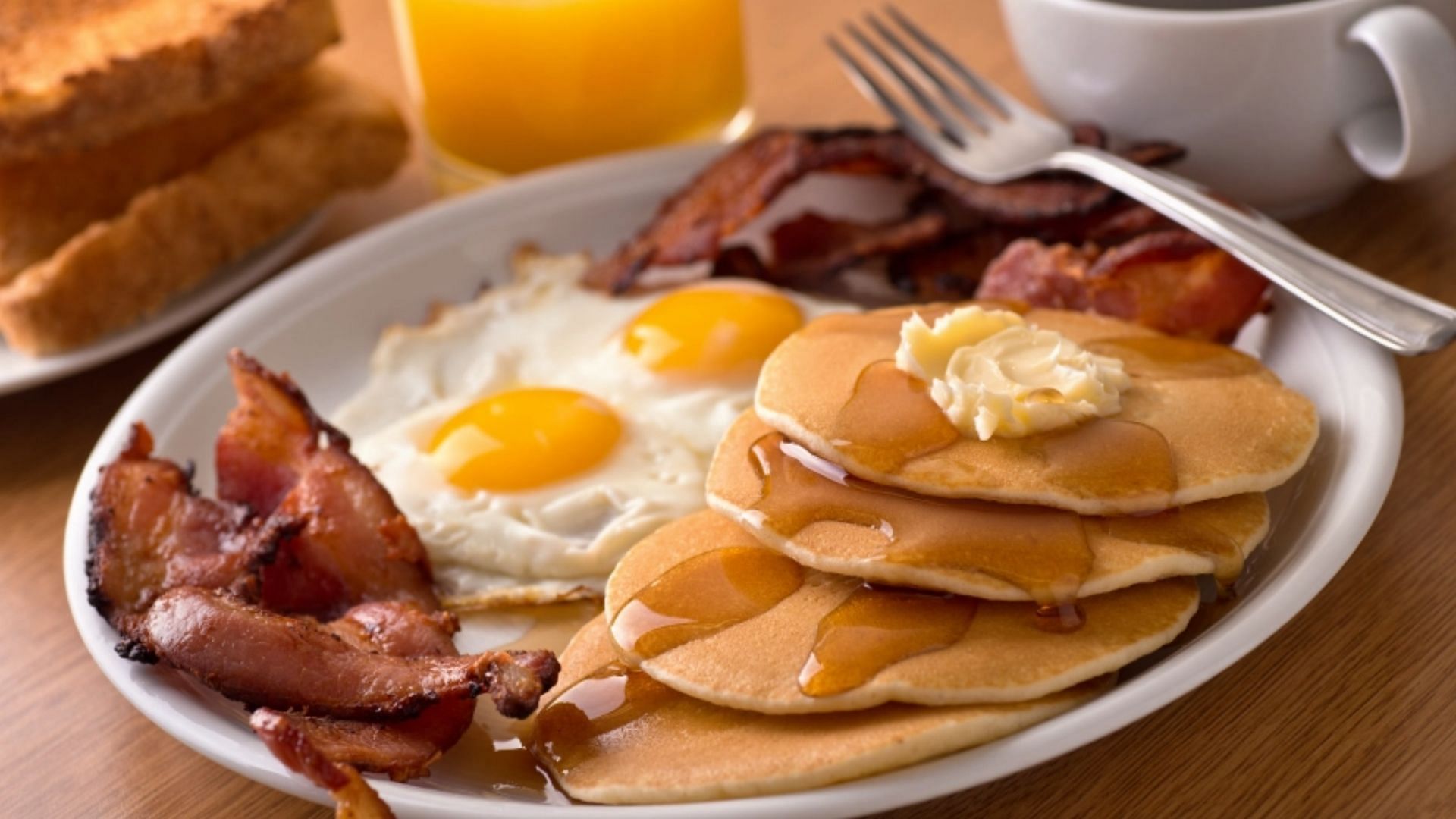 Breakfast prices are on ever high in the recent years (Image via Fudio/Getty Images)