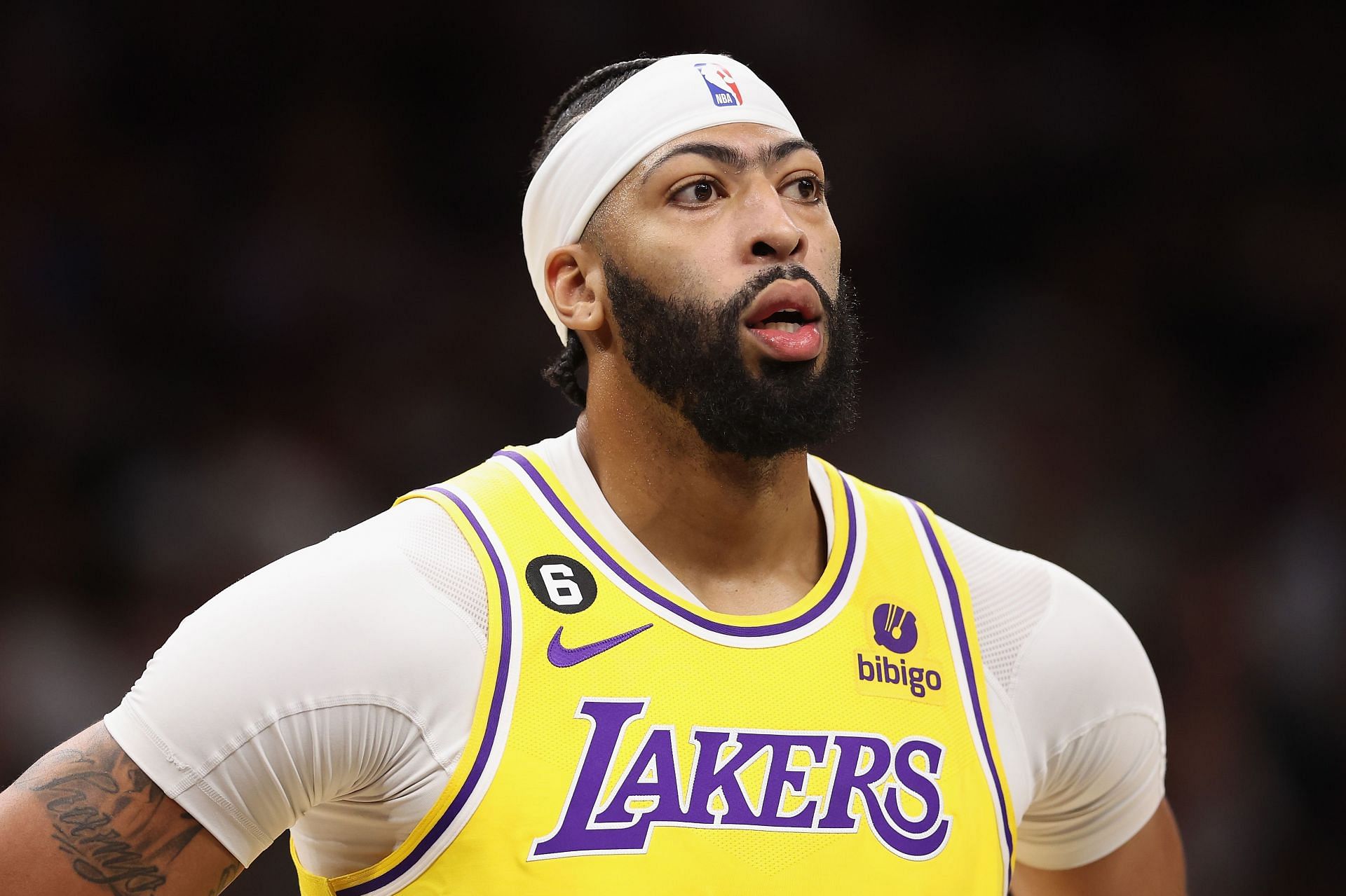 The Time Is Brow: The Lakers Run Through Anthony Davis Now - The