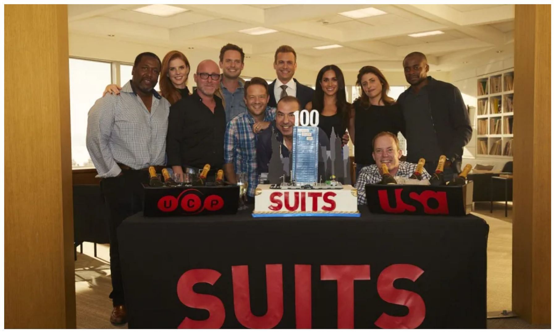 Silver Tree and Meghan Markle at the back row on the set of Suits (Image via USA Network)