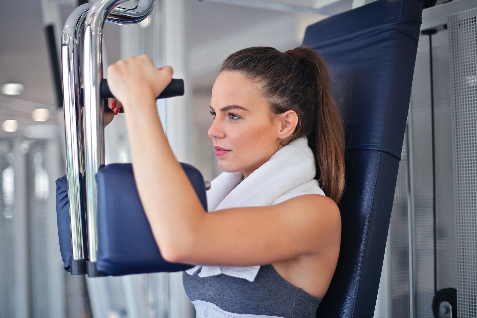 Resistance training can strengthen your entire body. (Photo via Pexels/Andrea Piacquadio)