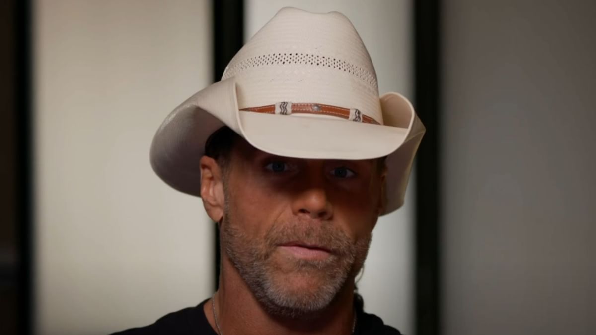Furious Shawn Michaels slapped giant superstar backstage after inring