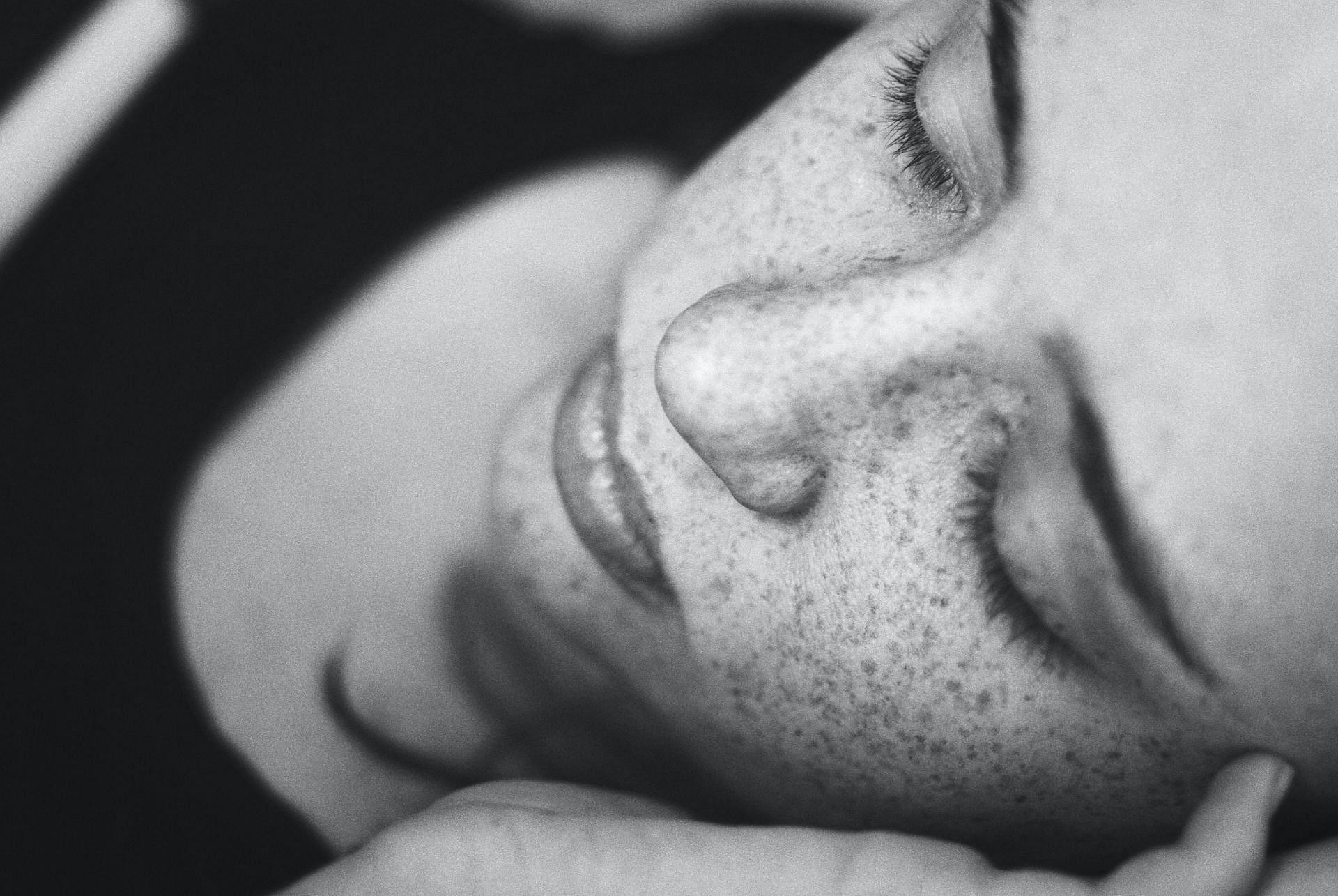 Disturbances in sleep can affect mental health. (Image via Unsplash/Rodrigo Pereira)
