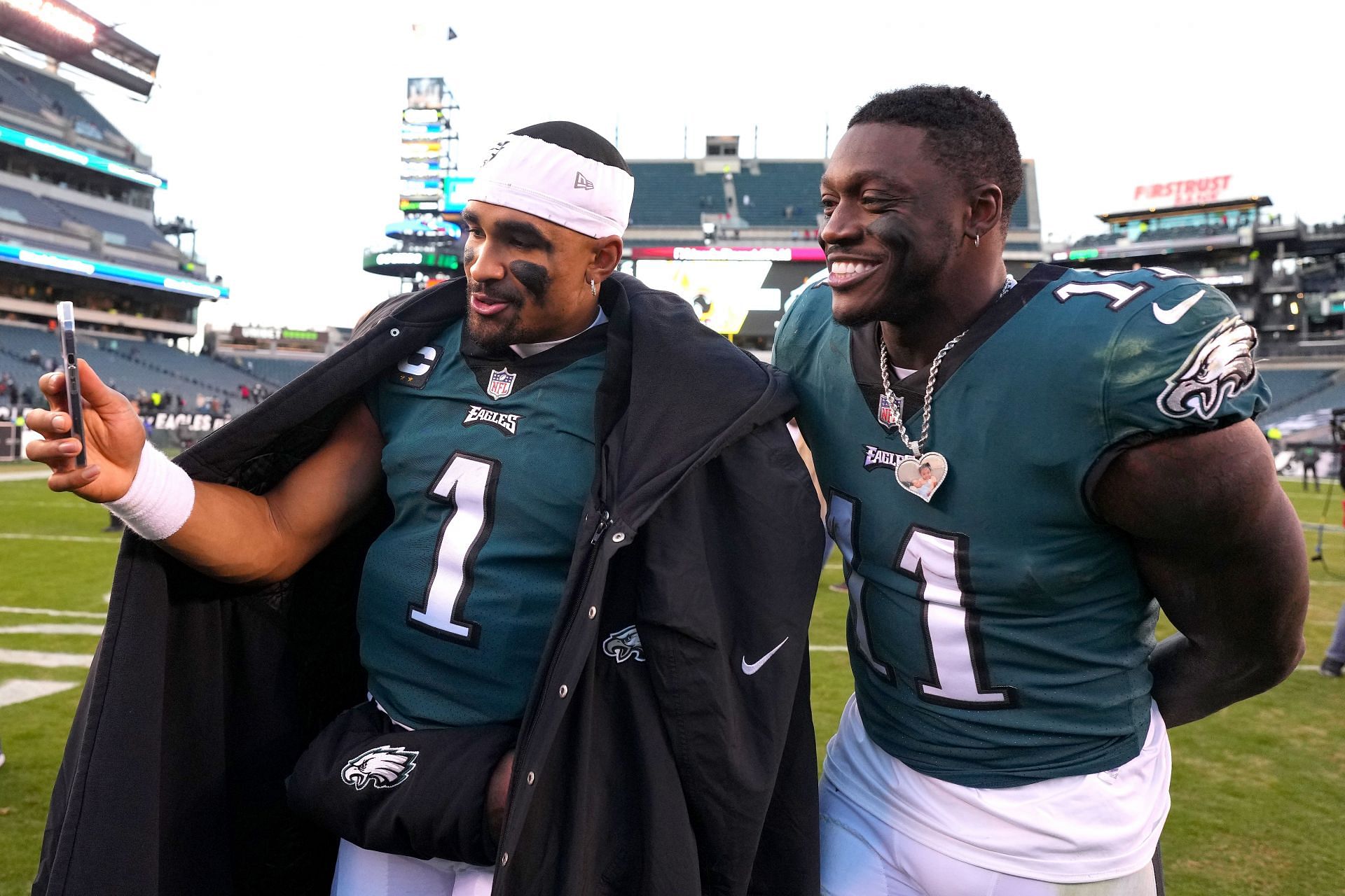 Monday Night Football: Jalen Hurts finds 'a little extra inspiration' as  Eagles tangle with Buccaneers