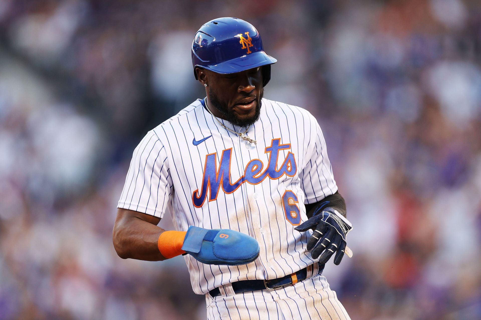 Starling Marte of the New York Mets jogs to first against the Philadelphia Phillies at Citi Field