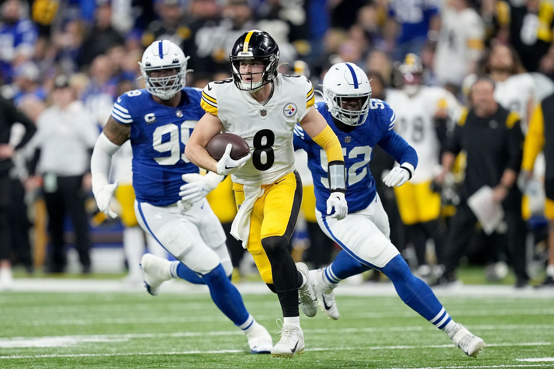 Pittsburgh Steelers v Indianapolis Colts