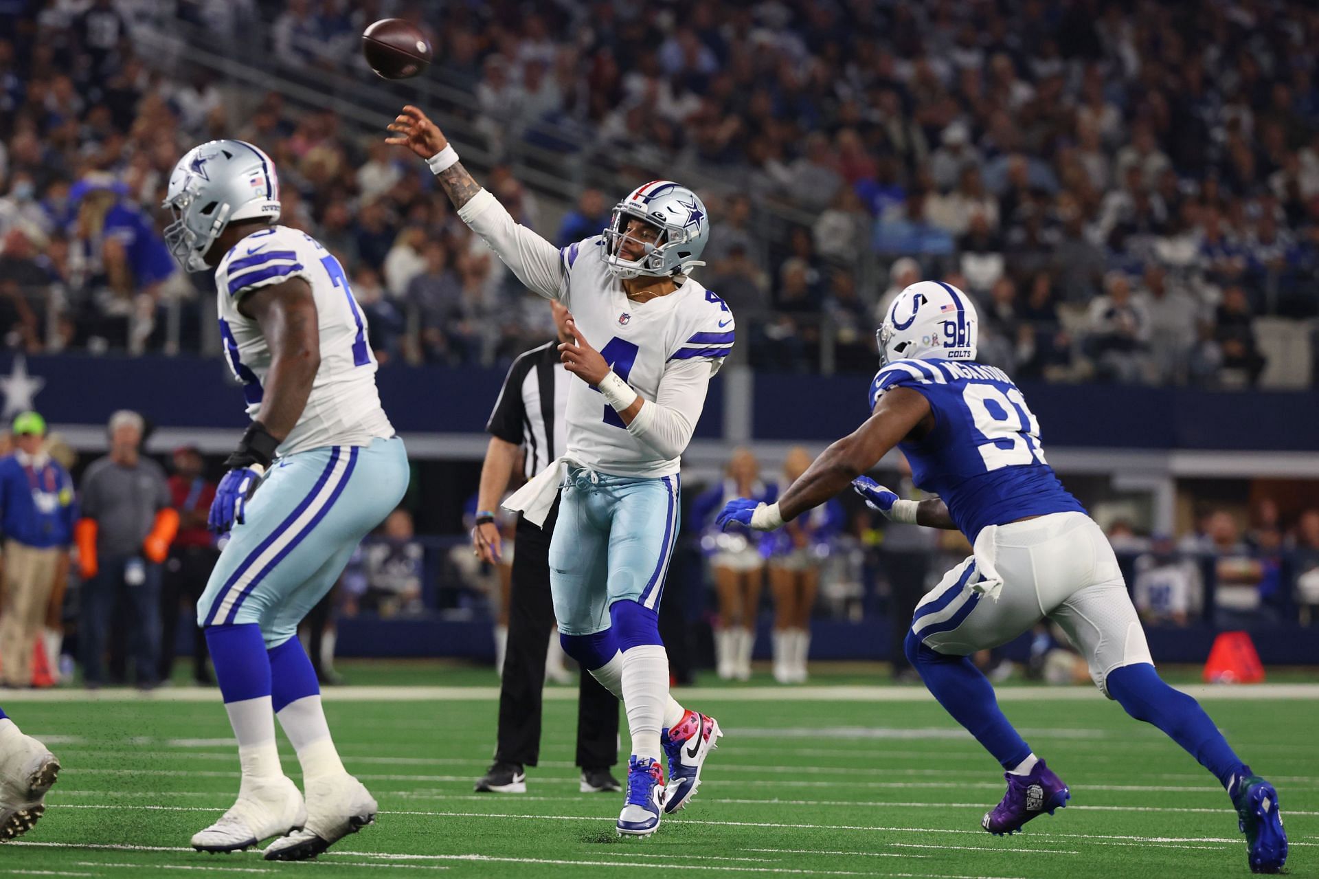 FOX Sports: NFL on X: The @dallascowboys are the 3rd team in NFL history  to score 33+ points in 4th quarter 