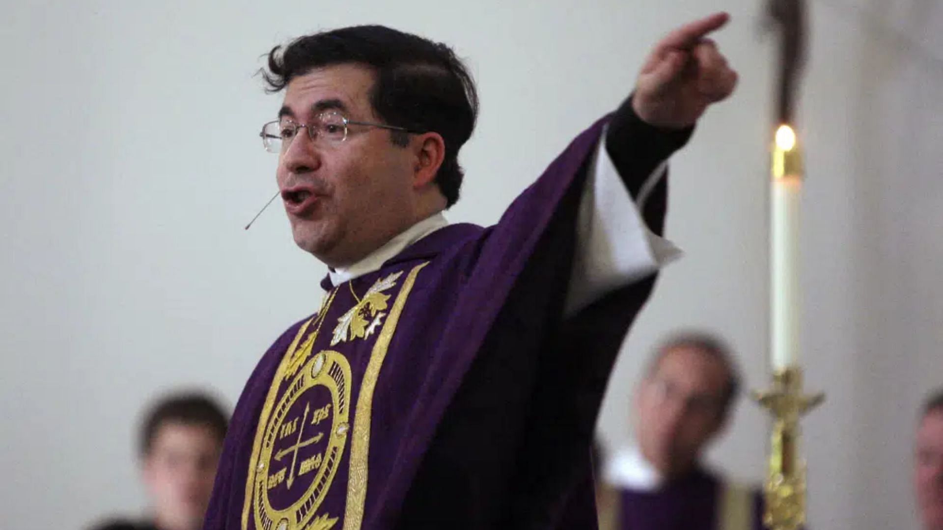 Catholic priest Frank Pavone defrocked by Vatican (Image via Getty/Greg Kahn)