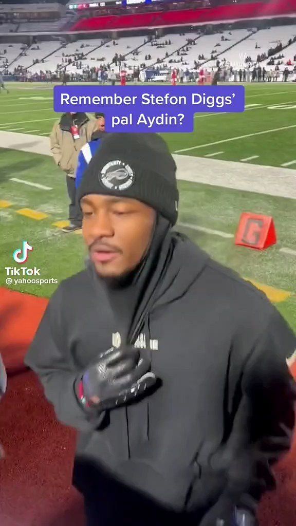 Stefon Diggs shares moment with Bills fan who just lost his father