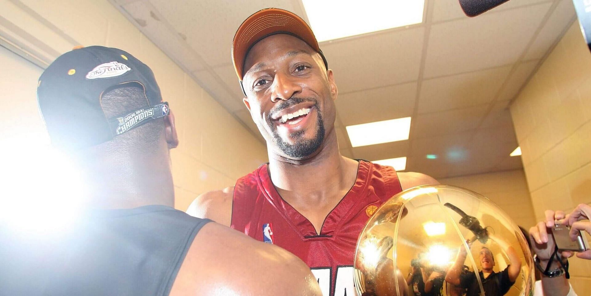 Alonzo Mourning became an NBA champion in 2006 with the Miami Heat. (Image via The Athletic)