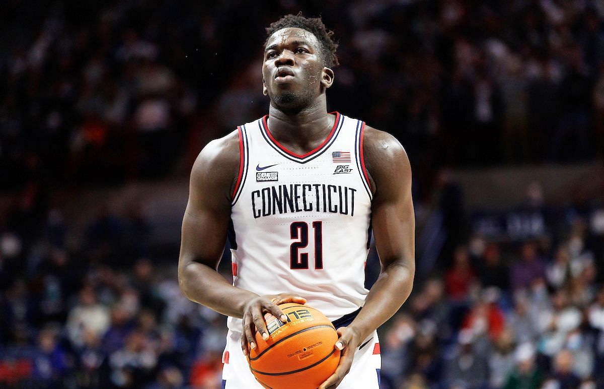 UConn Huskies junior forward Adama Sanogo