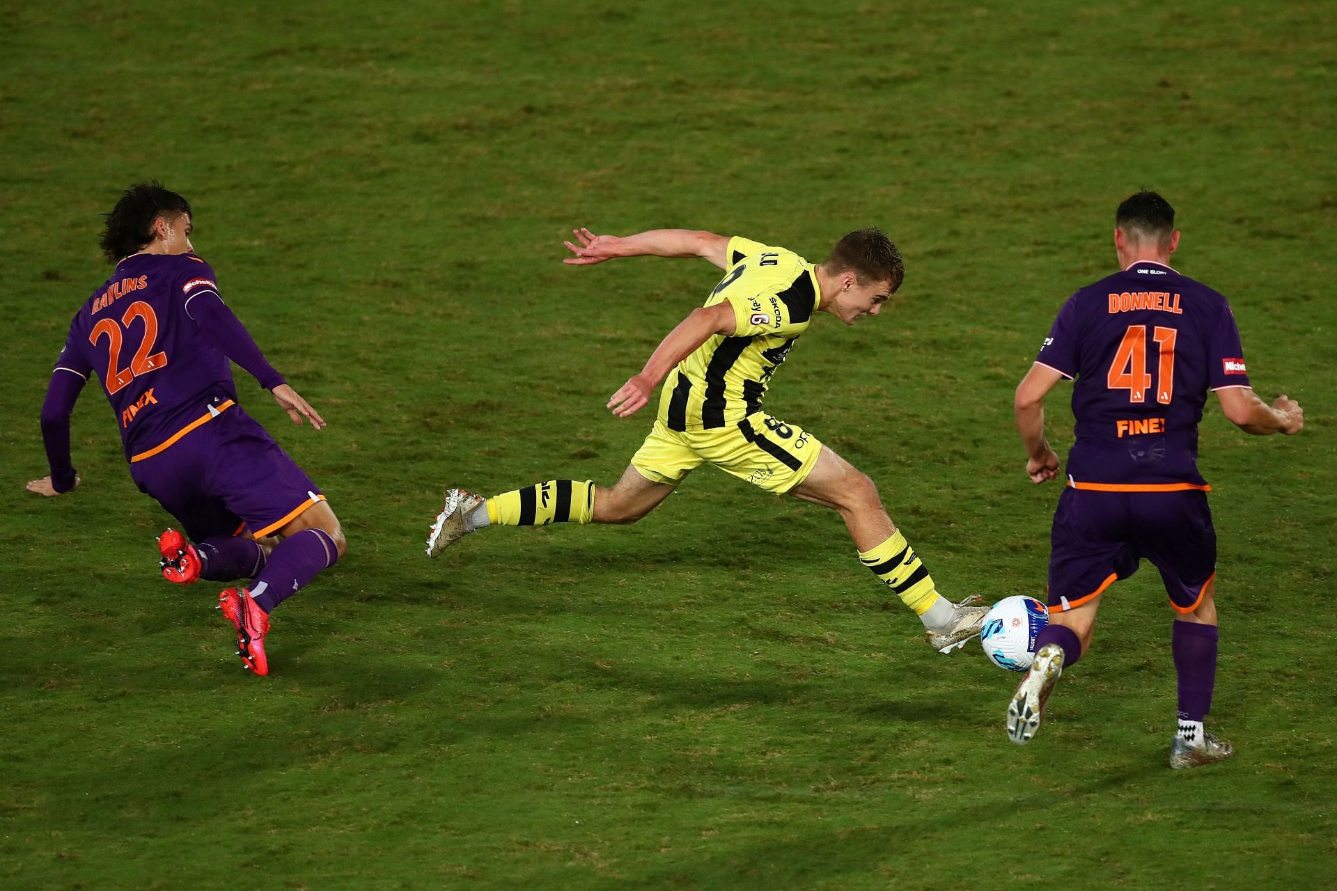 A-League Mens - Perth Glory v Wellington Phoenix