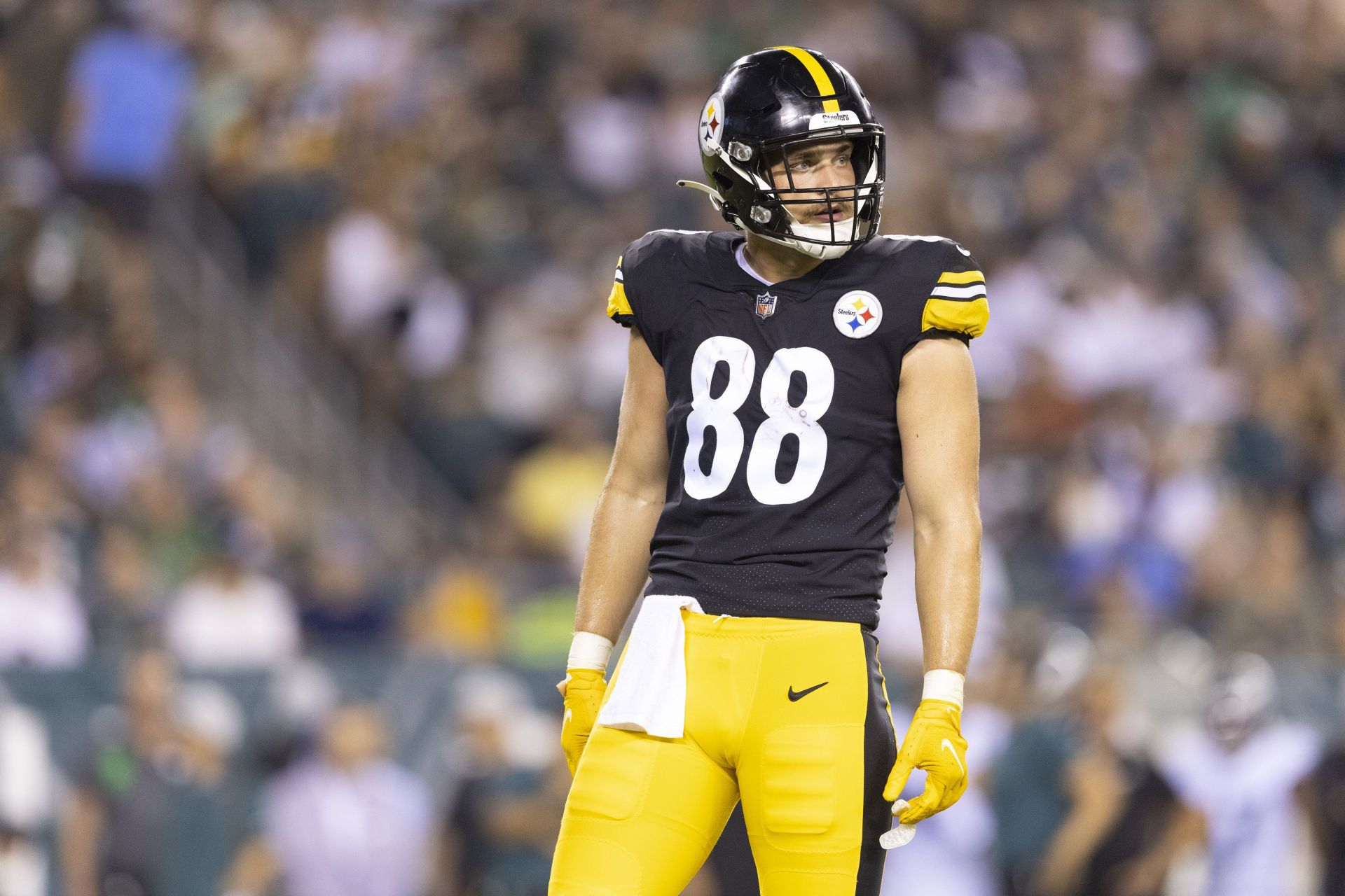 Steelers Make Official Decision On TE Pat Freiermuth - The Spun: What's  Trending In The Sports World Today