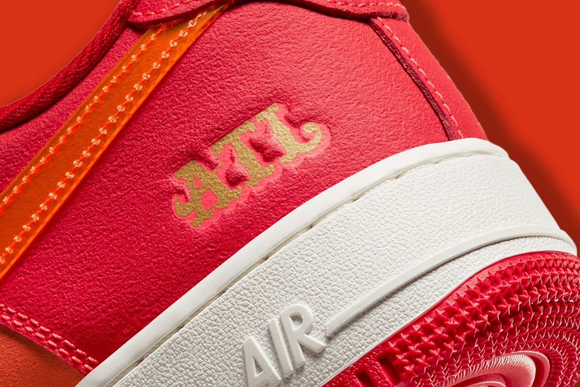 Take a closer look at the ATL embellishment placed around the heel counter (Image via Sole Retriever)