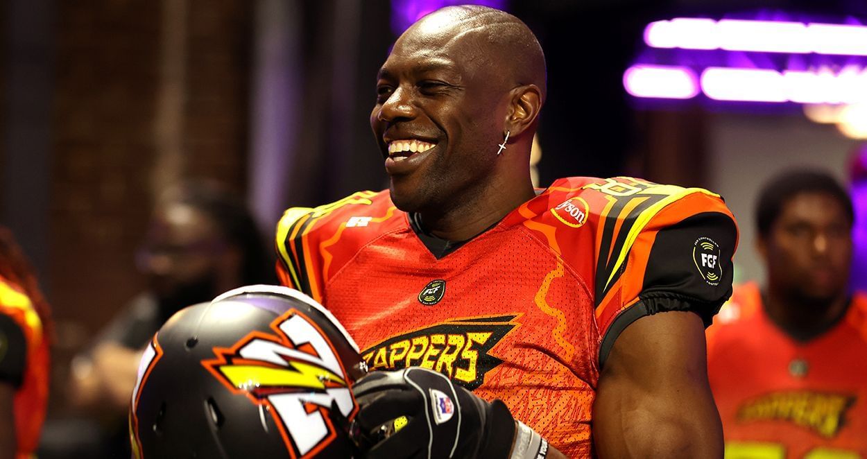 Terrell Owens Comes Out of Retirement to Join FCF, Johnny Manziel, Terrell  Owens, National Football League, retirement, wide receiver