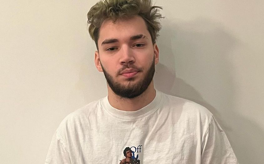 How tall is Adin Ross?