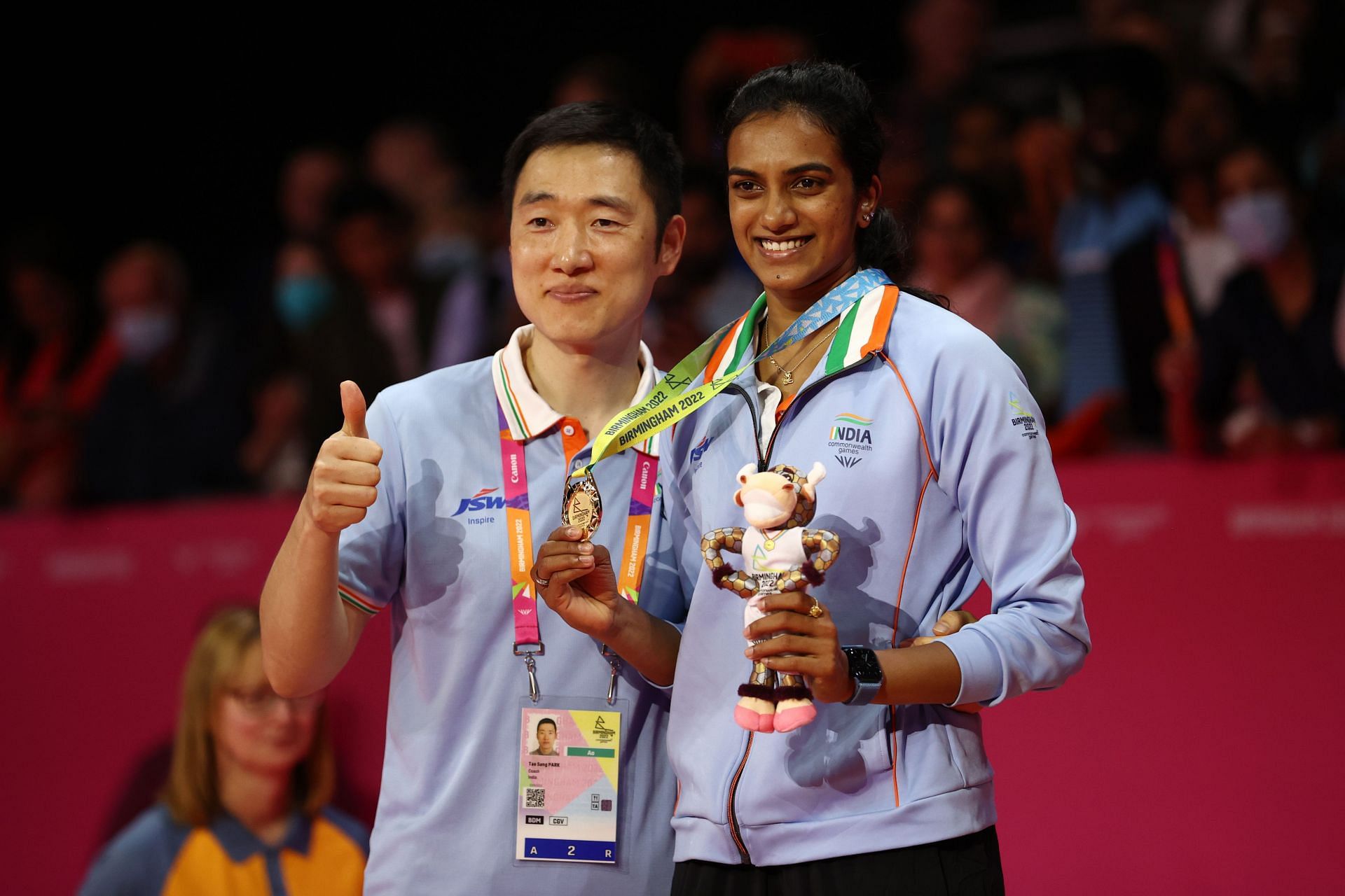 Sindhu (R) with her coach at the 2022 Commonwealth Games (Image: Getty)