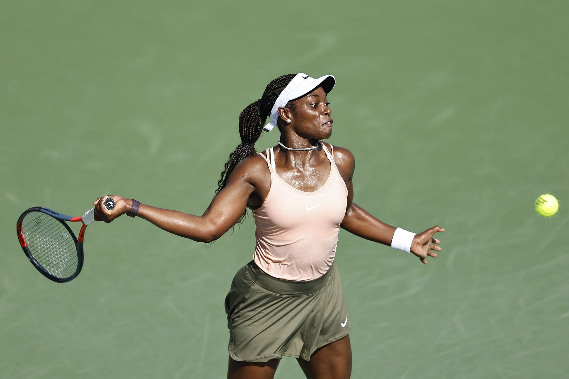 Sloane Stephens in action at the 2022 San Diego Open - Day 2.