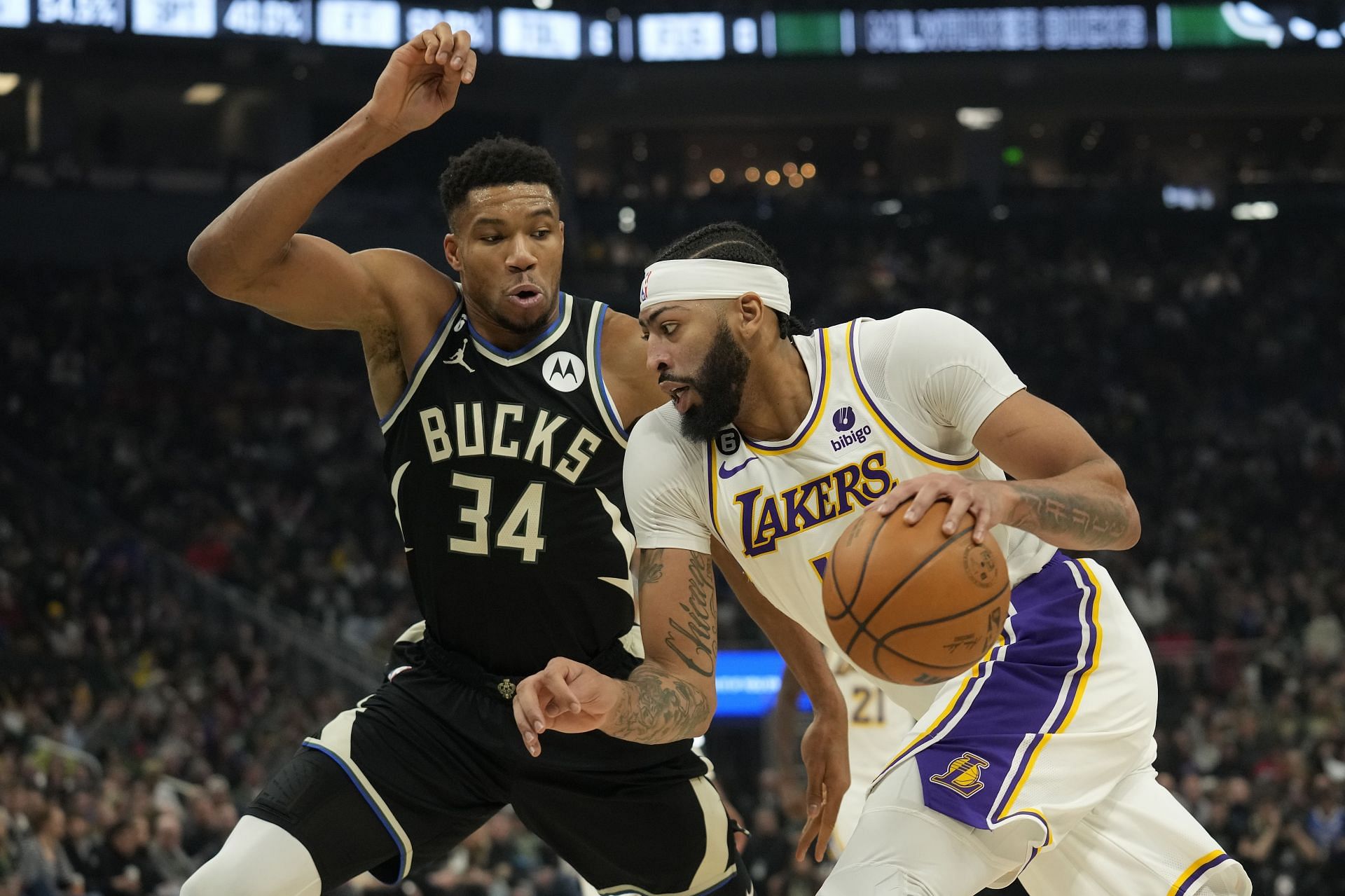 Los Angeles Lakers v Milwaukee Bucks