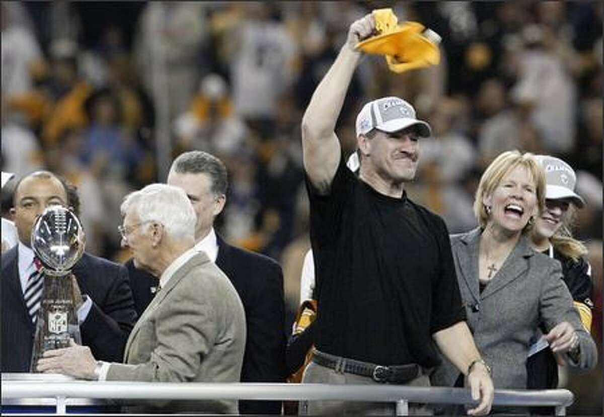 Bill Cowher and Kaye Cowher after the Pittsburgh Steelers won the Super Bowl in 2006