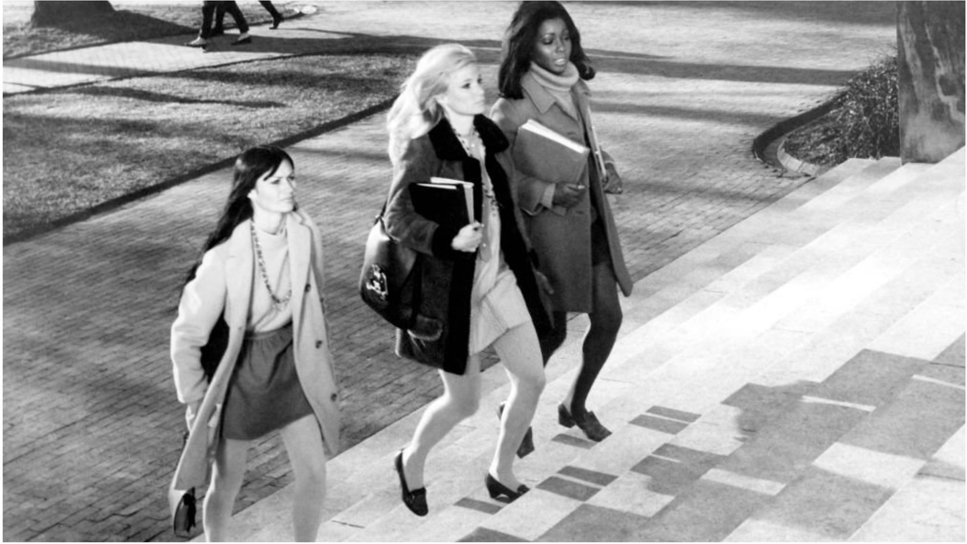 Yvette Mimieux as Tobey Clinton, Maggie Thrett as Jan and Judy Pace as Eulice in film Three in the Attic (Image via Silver Screen Collection/Getty Images)